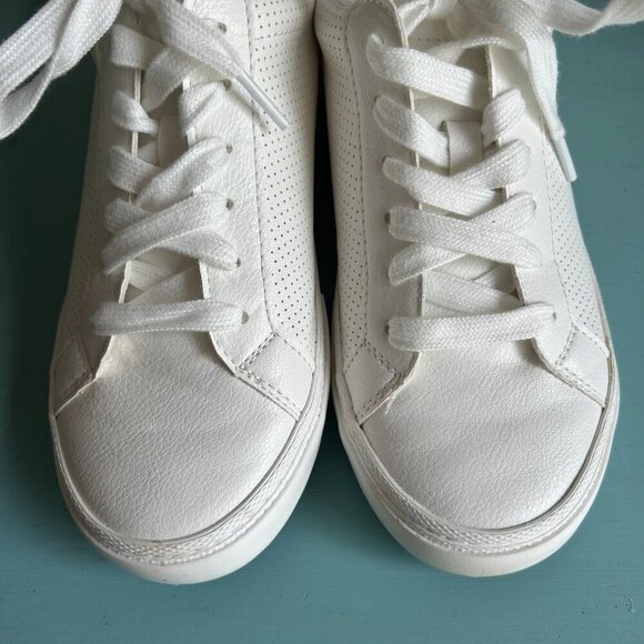 A New Day Maddison Sneakers with Memory Foam Insole White Sneaker Size 6.5 - Picture 7 of 10